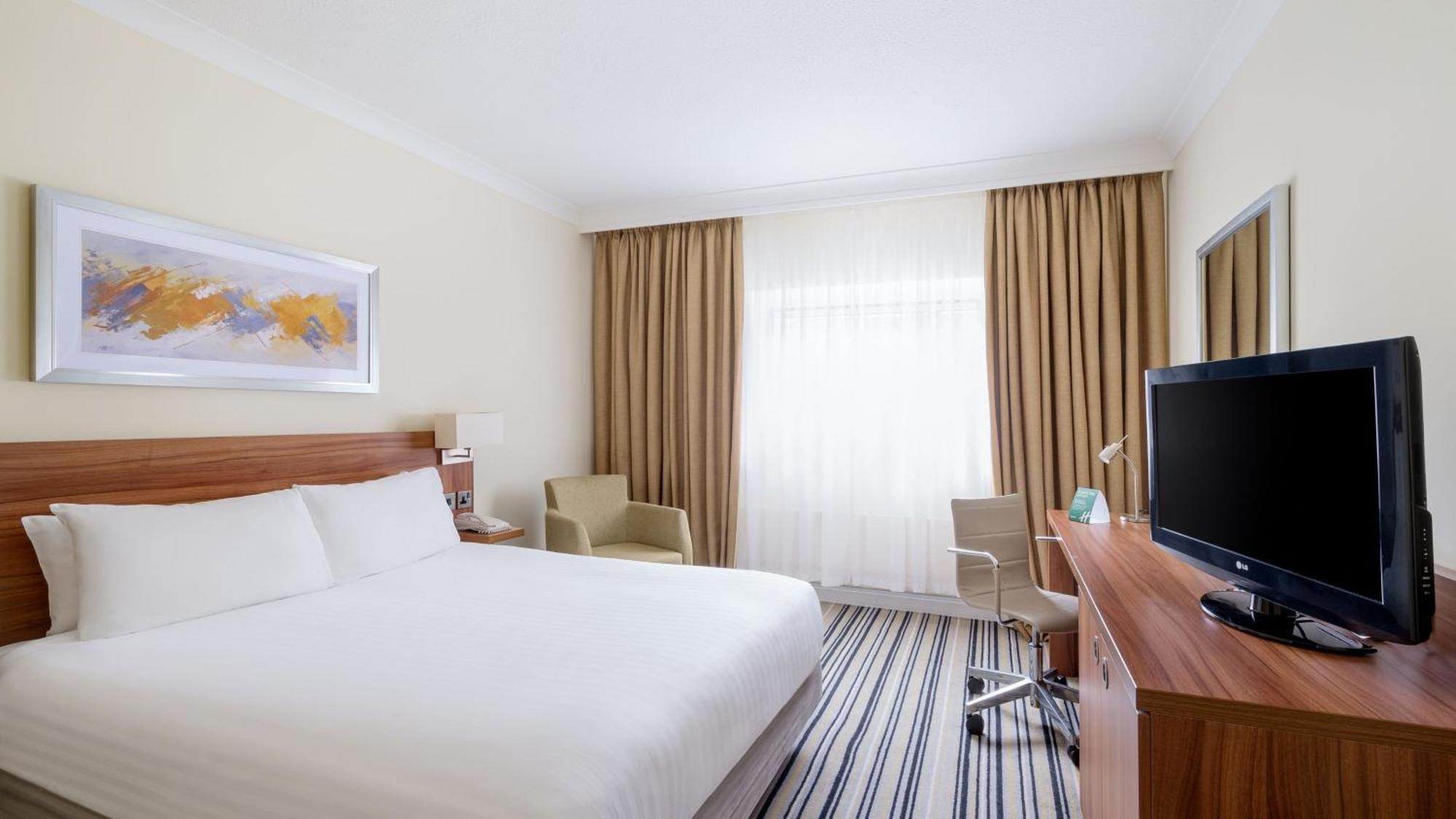 Holiday Inn Swindon By Ihg Exterior foto